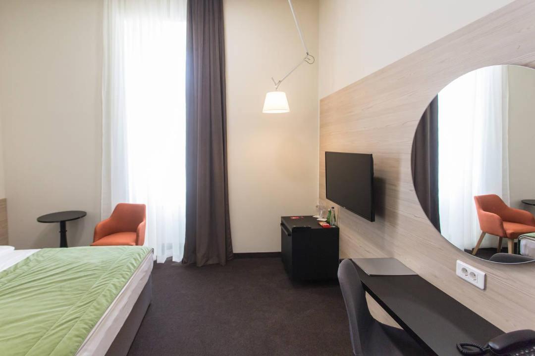 Pančevo Hotel Grand Hedonist מראה חיצוני תמונה
