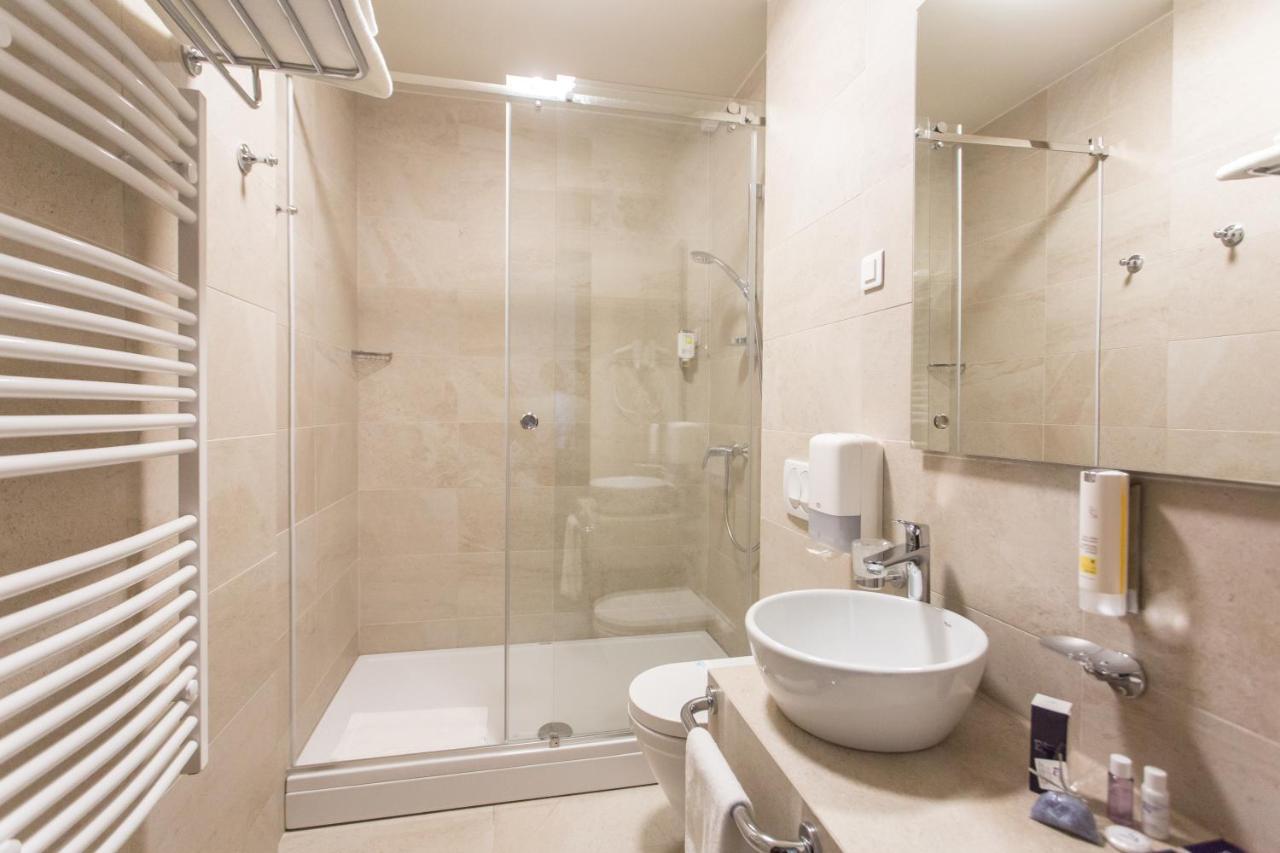 Pančevo Hotel Grand Hedonist מראה חיצוני תמונה