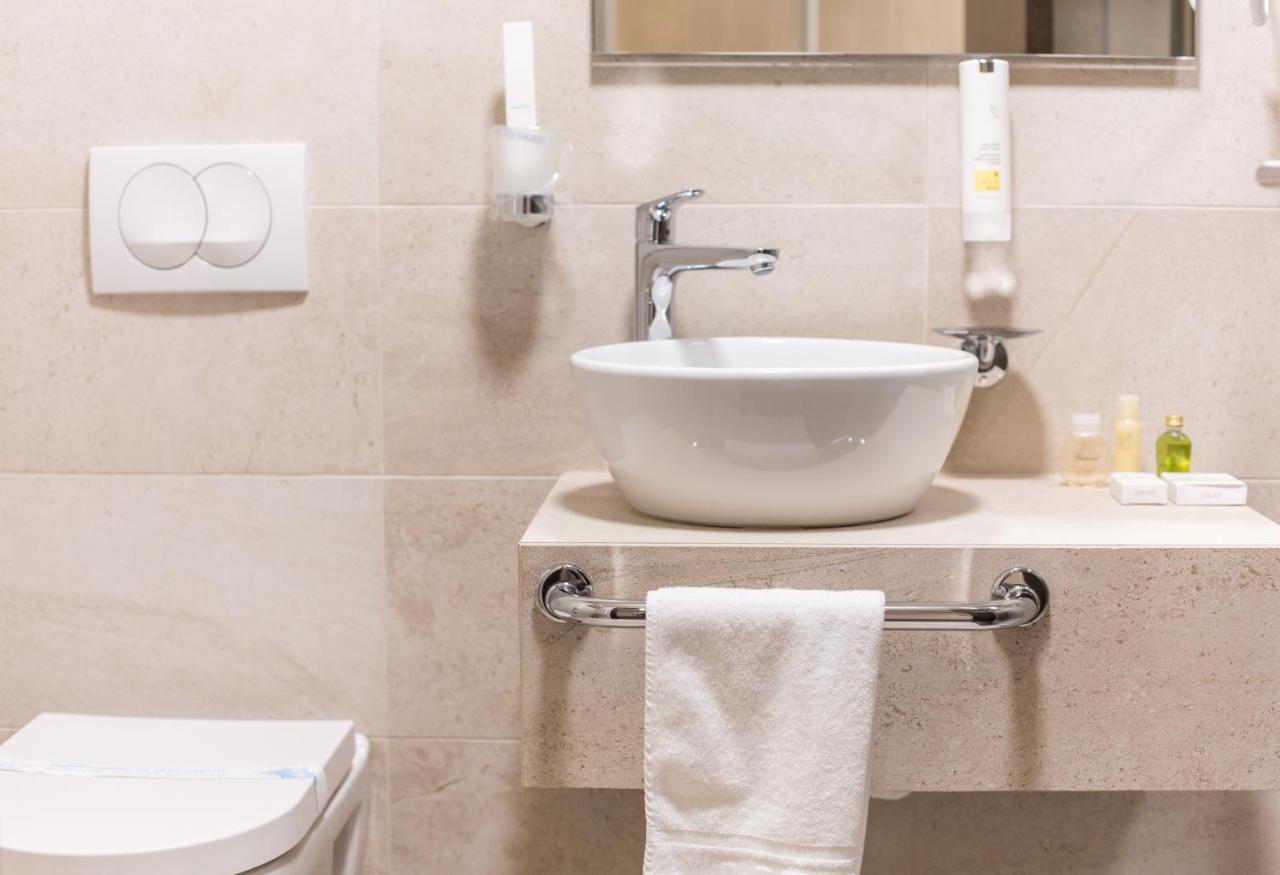 Pančevo Hotel Grand Hedonist מראה חיצוני תמונה