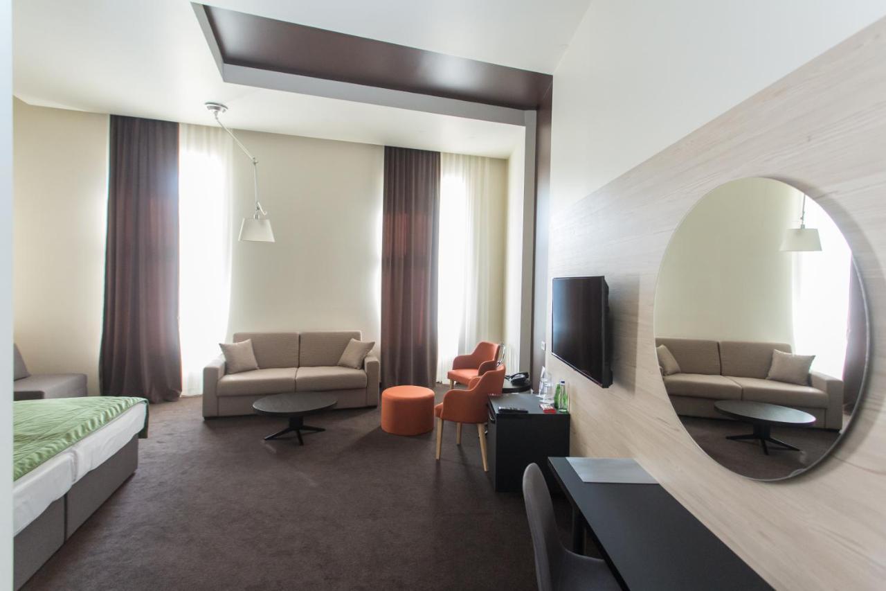 Pančevo Hotel Grand Hedonist מראה חיצוני תמונה